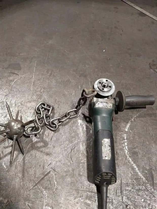 Some People Easily Deal with Everyday Problems (34 photos)