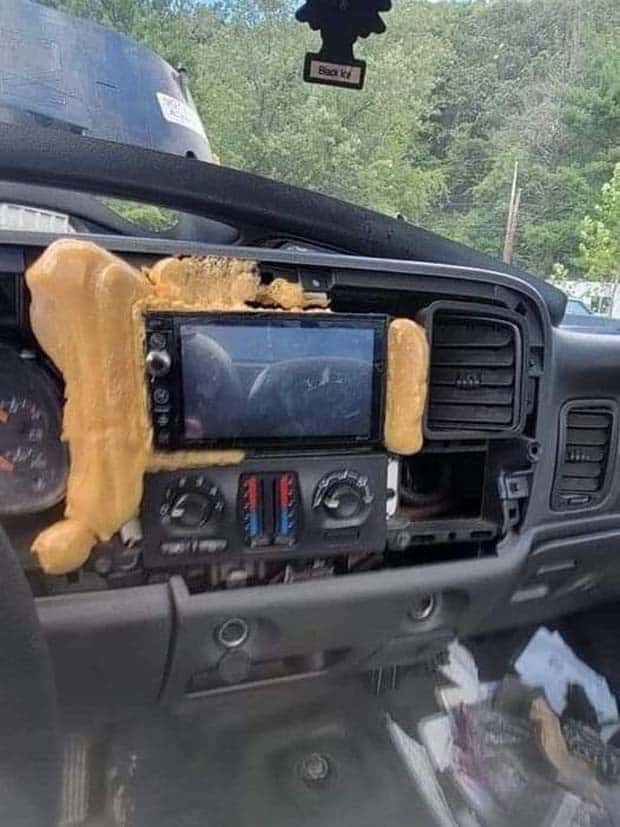 Some People Easily Deal with Everyday Problems (34 photos)