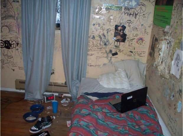 Hacker Dens from the Past (24 photos)