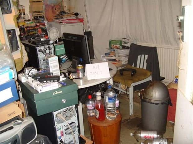 Hacker Dens from the Past (24 photos)