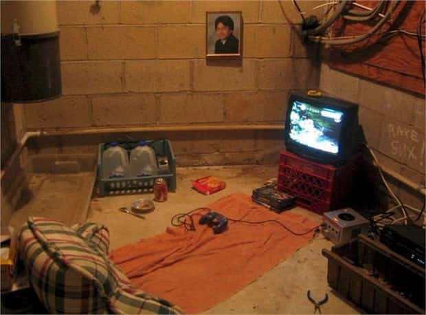 Hacker Dens from the Past (24 photos)