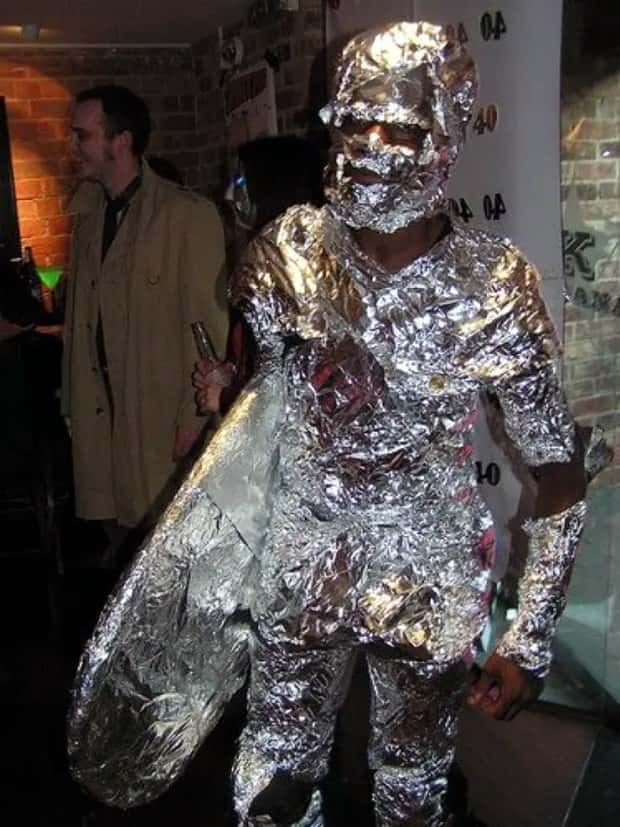 Welcome to Hilariously Strange Cosplay Universe (33 photos)