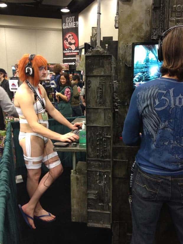 Welcome to Hilariously Strange Cosplay Universe (33 photos)