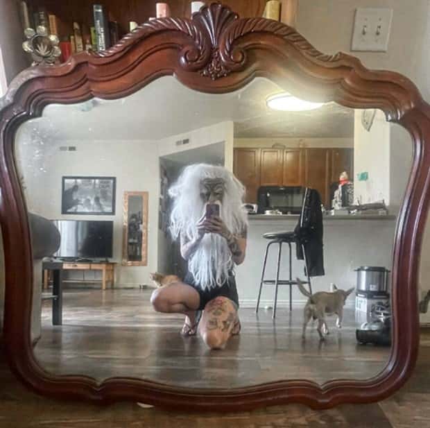 29 Funny Mirror Sale Photos