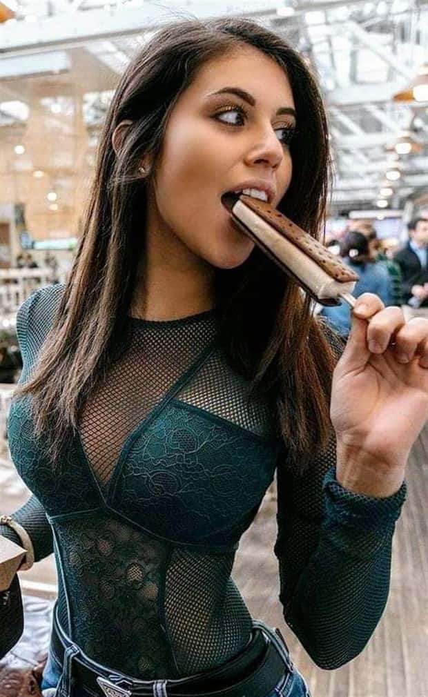 Hot Girls in Seductive Mesh Outfits #3 (23 photos)