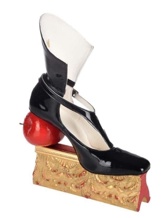 odd footwear 16 Eccentric Footwear for Eccentric People (38 photos)