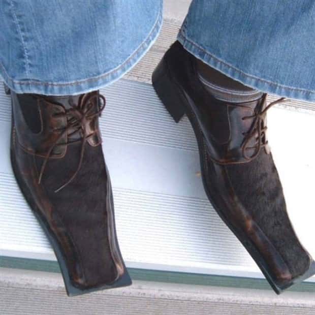 odd footwear 24 Eccentric Footwear for Eccentric People (38 photos)