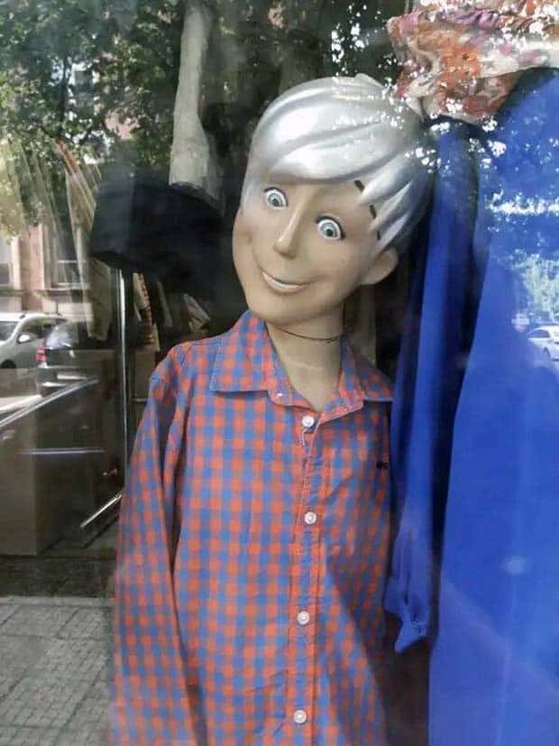 Strange Mannequins Baffle Everyone (21 photos)