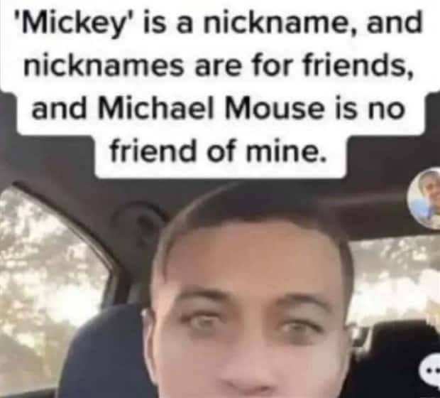 Awkward TikTok Snapshots to Cringe At (30 photos)