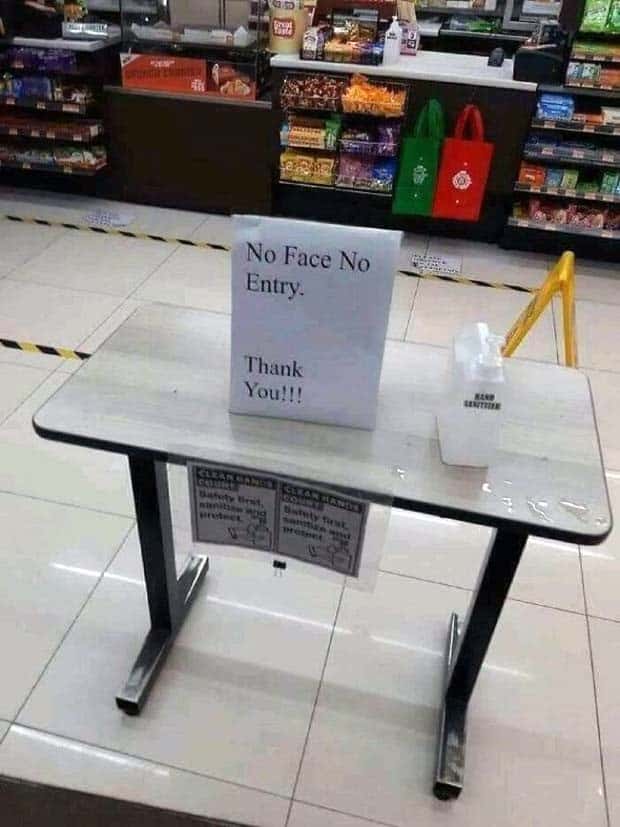 27 People Who Didnt Take Their Job Seriously (27 photos)