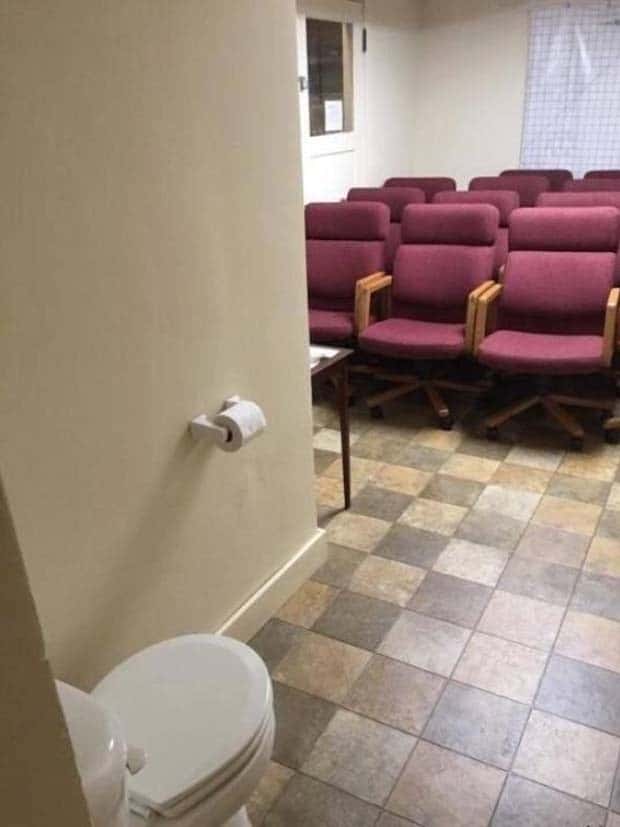 poor designs 12 Designs that Suck Big Time #22 (24 photos)