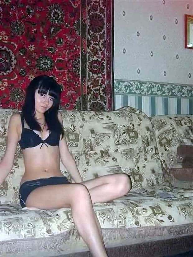 Russian Girls Love Carpets #2 (25 photos)
