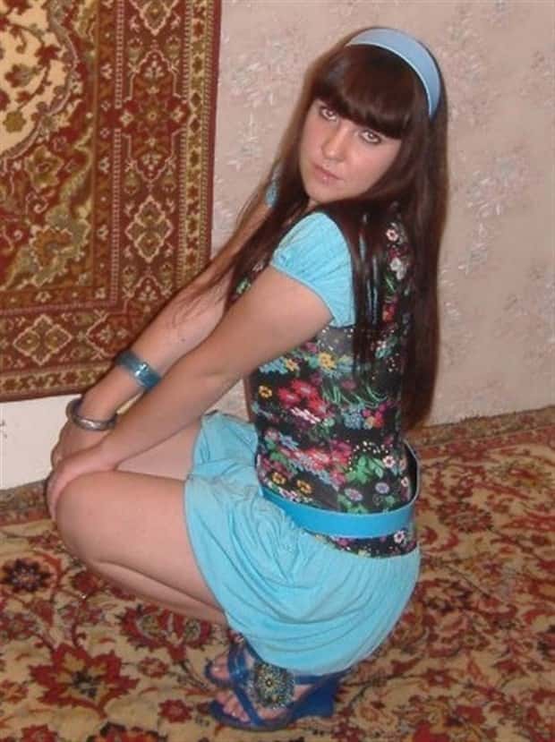 Russian Girls Love Carpets #2 (25 photos)