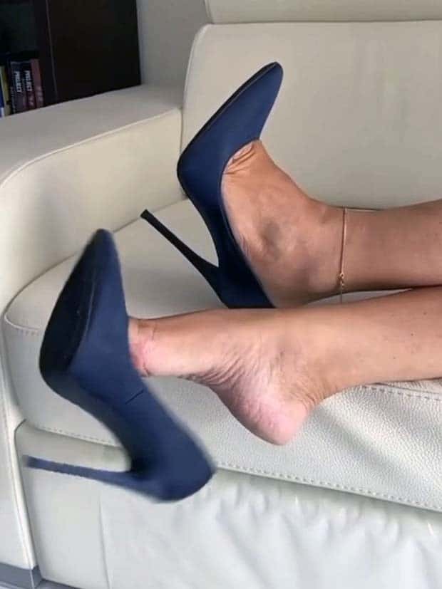 Hot Girls in High Heels #9 (24 photos)