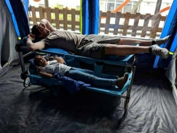 Unique Experiences Only Tall People Understand (25 photos)