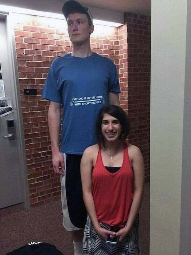 Unique Experiences Only Tall People Understand (25 photos)