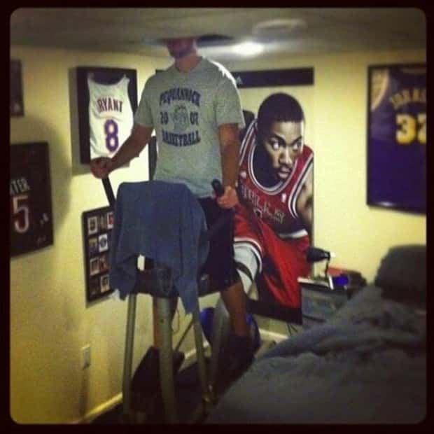 Unique Experiences Only Tall People Understand (25 photos)