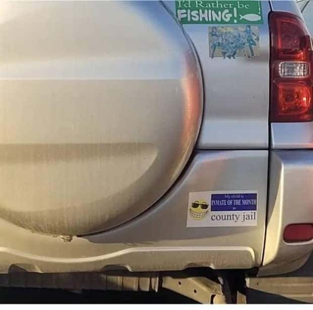 amusing bumper stickers 23 Bumper Stickers that Amuse (38 photos)