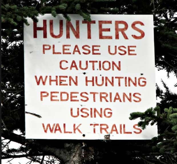 buffling signs 37 Funny Signs that Will Leave You Perplexed #14 (37 photos)
