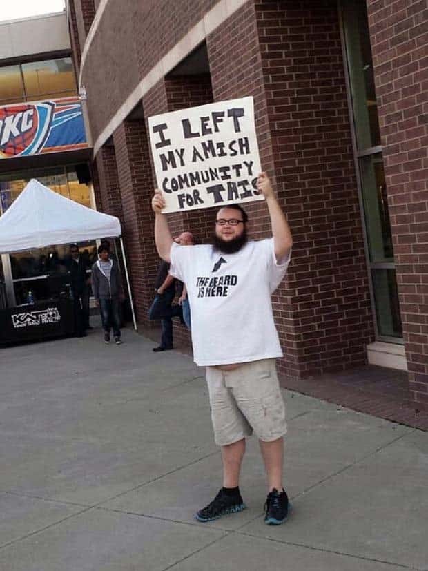 Funny Signs Spotted at Concerts (38 photos)