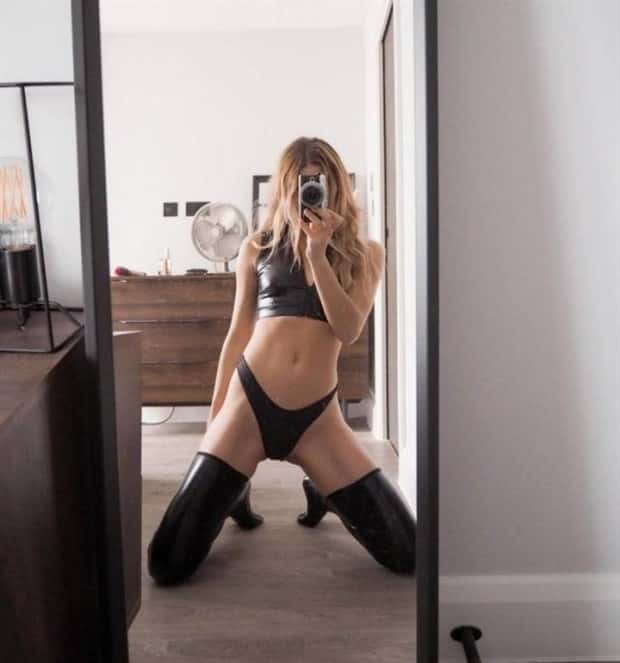 Hot Girls in Latex & Leather #55 (25 photos)