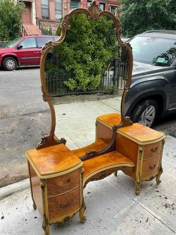 new york street treasure 30 Hidden Treasures of New York Streets (38 photos)