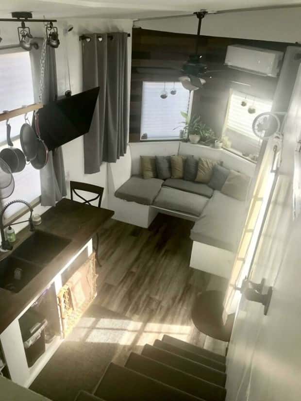 32 Tiny Houses Showing Cozy Life (32 photos)