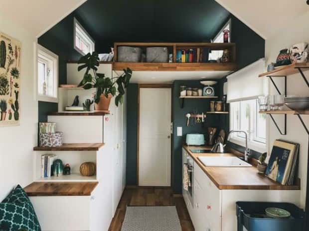32 Tiny Houses Showing Cozy Life (32 photos)