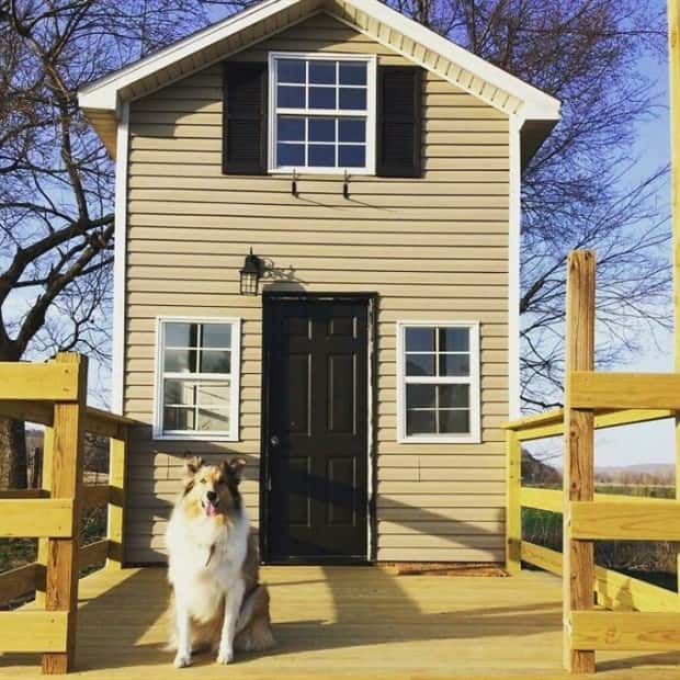 32 Tiny Houses Showing Cozy Life (32 photos)