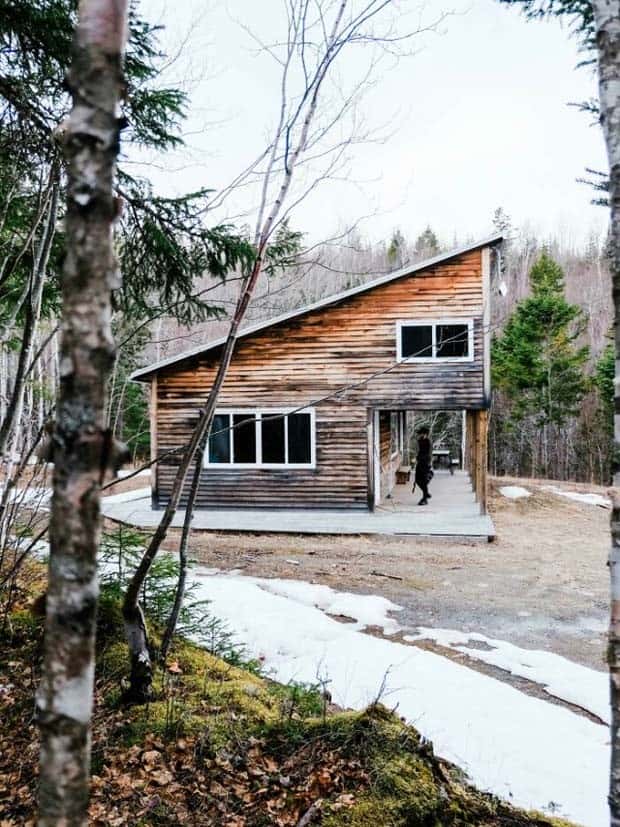 32 Tiny Houses Showing Cozy Life (32 photos)