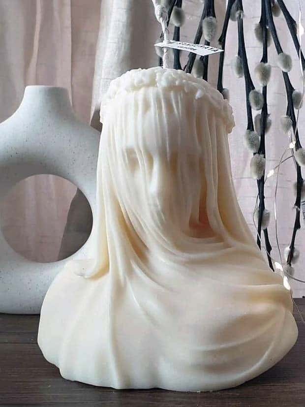 Uniquely Designed Candles for Decor (29 photos)