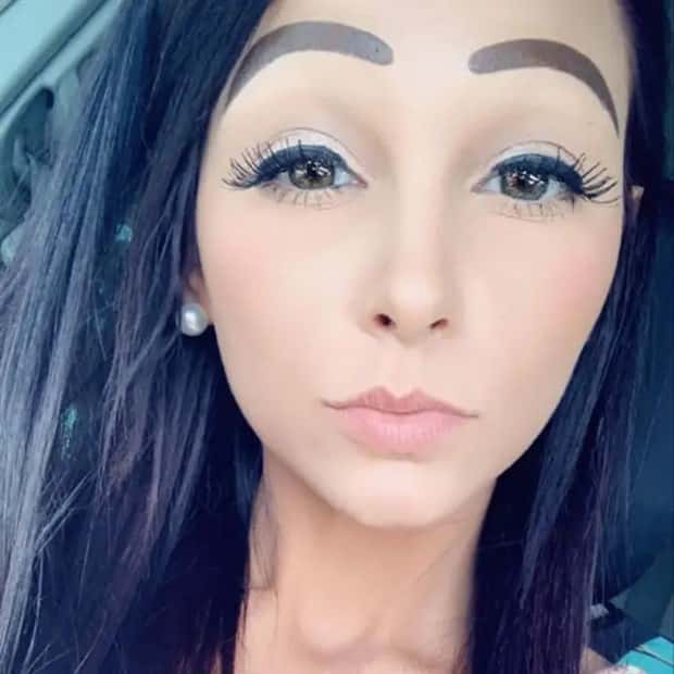 weird eyebrows 5 You Cant Unsee Their Eyebrows (18 photos)