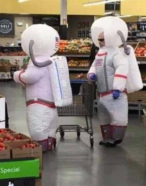 The 2020 Shopping Madness (25 photos)