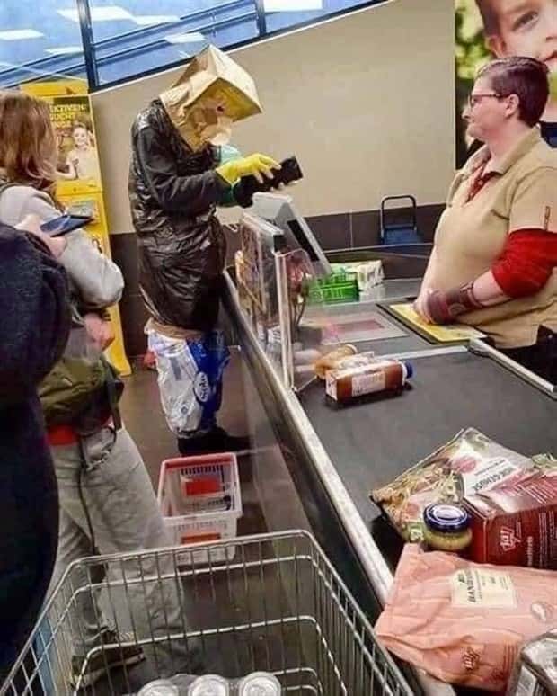 The 2020 Shopping Madness (25 photos)