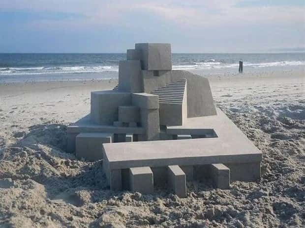 Unexpected Finds on Beaches (31 photos)