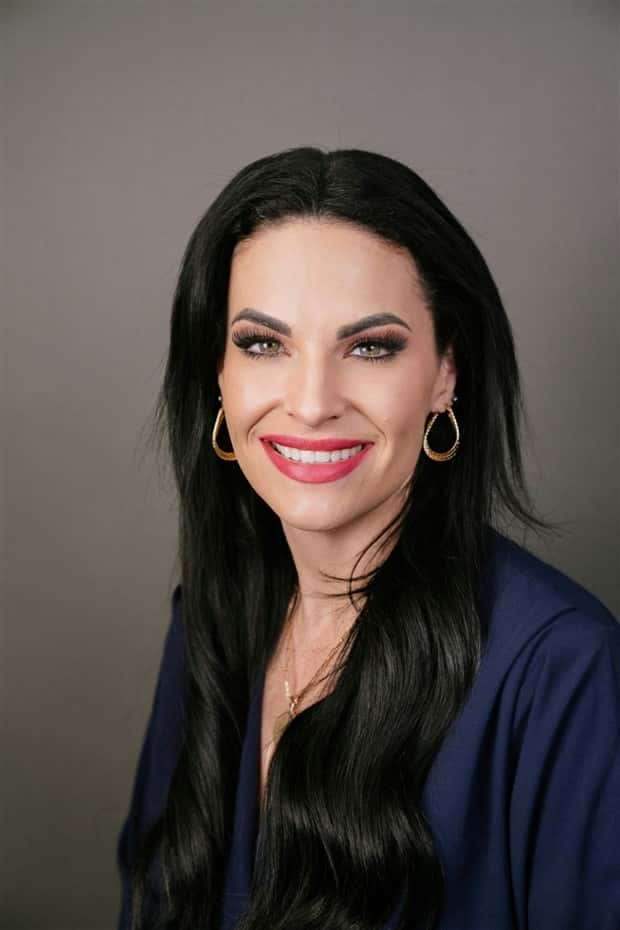 The Worlds Widest Female Tongue Belongs to Brittany Lacayo (12 photos)