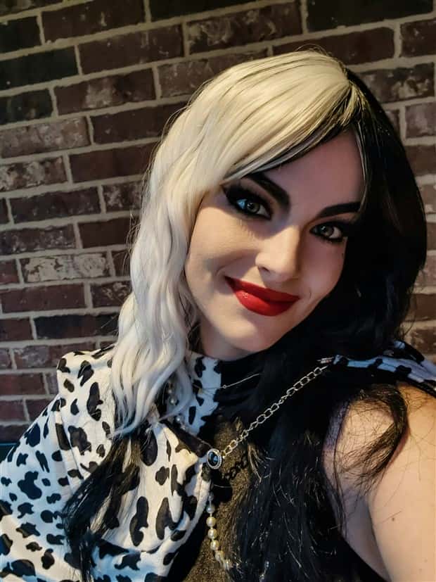 The Worlds Widest Female Tongue Belongs to Brittany Lacayo (12 photos)