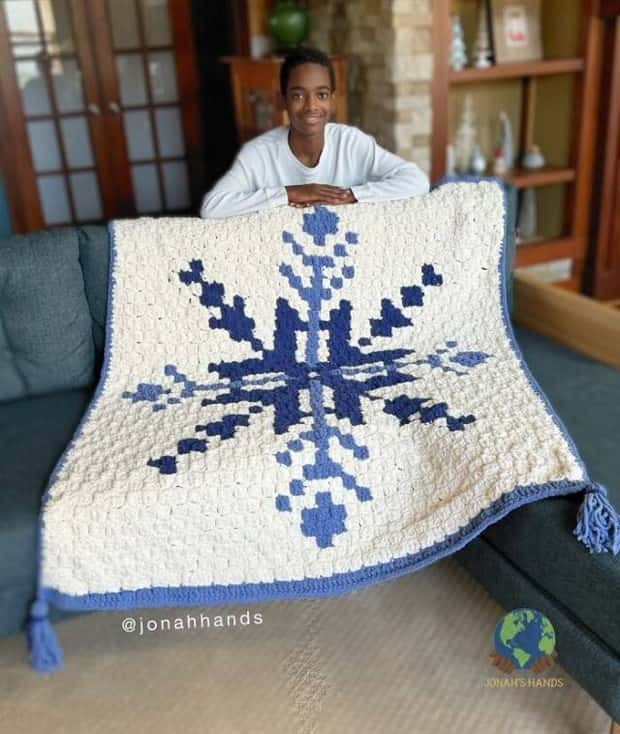 Jonah Larson crocheting 15 A Boy Turned His Hobby Into a Business (25 photos)