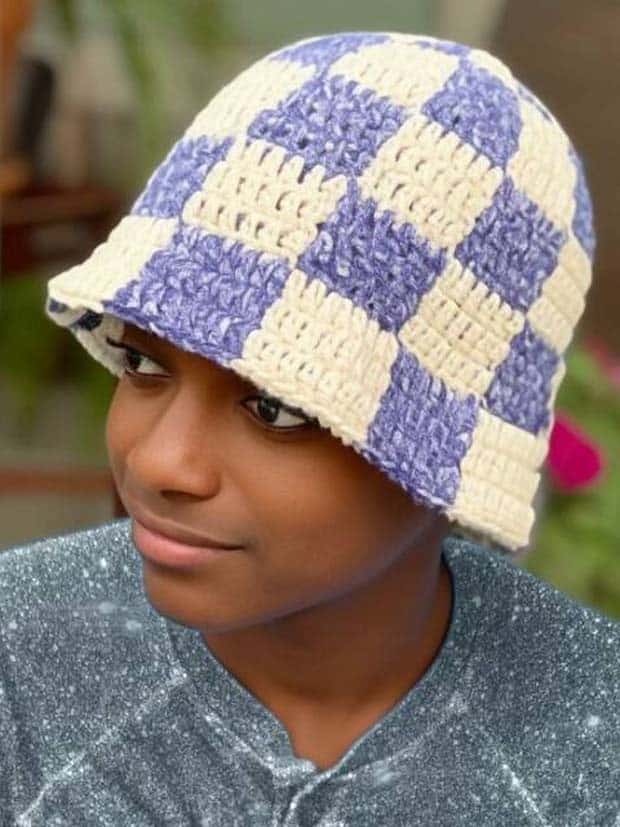 Jonah Larson crocheting 16 A Boy Turned His Hobby Into a Business (25 photos)