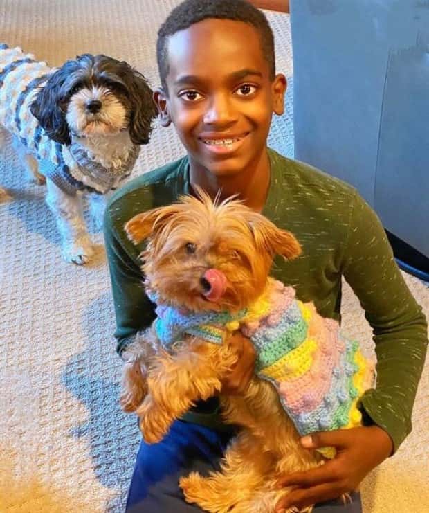 Jonah Larson crocheting 17 A Boy Turned His Hobby Into a Business (25 photos)