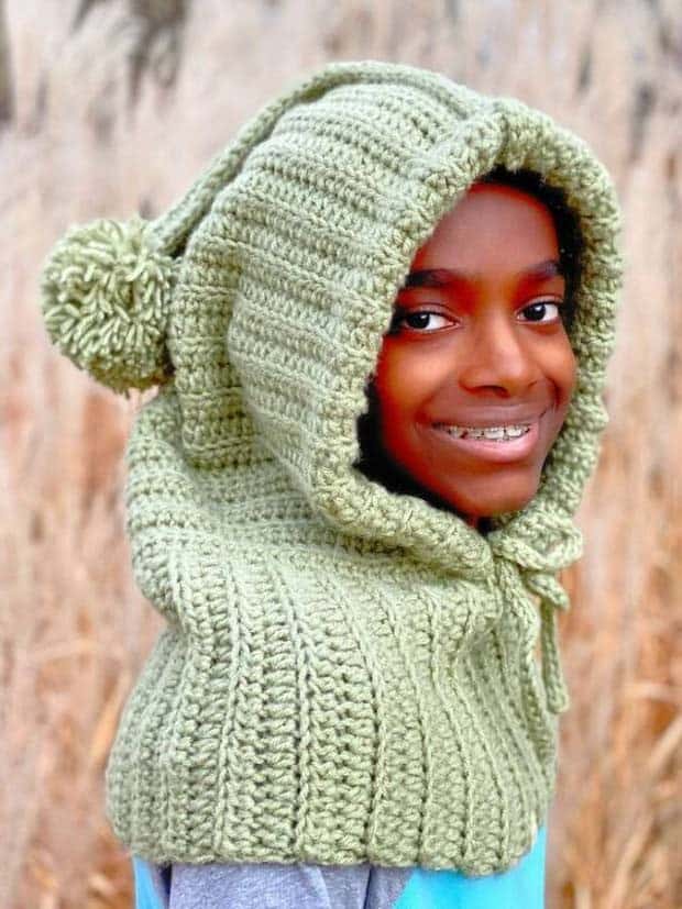 Jonah Larson crocheting 24 A Boy Turned His Hobby Into a Business (25 photos)