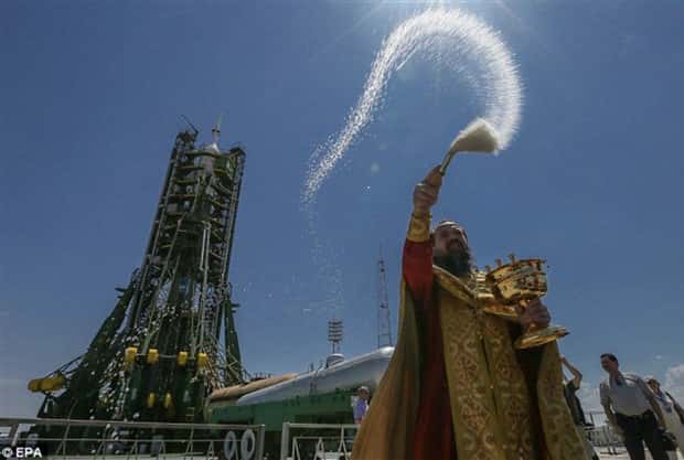 Orthodox Priests Blessing Weird Stuff (32 photos)