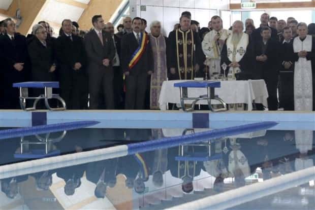 Orthodox Priests Blessing Weird Stuff (32 photos)