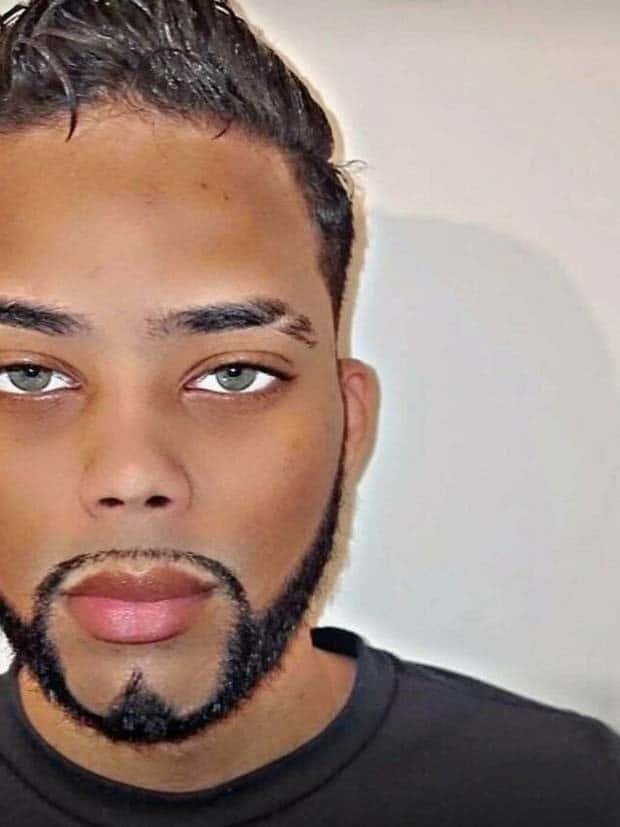 People Who Overdid Photo Editing (29 photos)