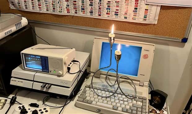 Unsettling Gaming Setups Exposed (43 photos)