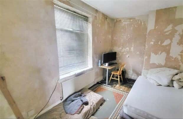 Unsettling Gaming Setups Exposed (43 photos)