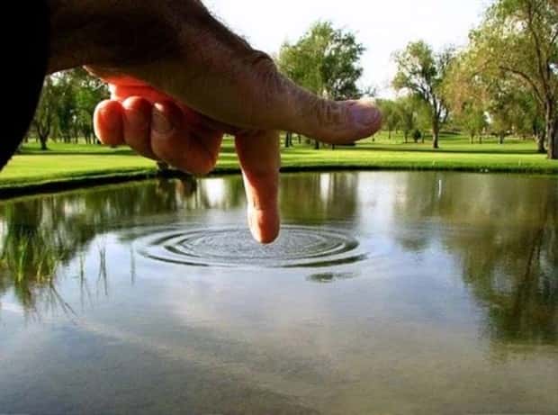 forced perspective 14 Forced Perspective Creates Stunning Illusions (28 photos)