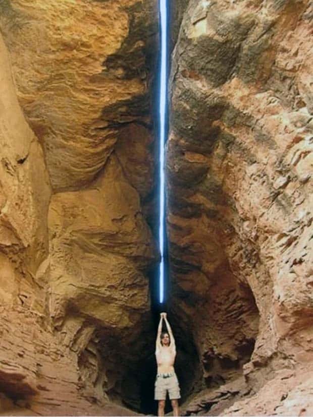 forced perspective 23 Forced Perspective Creates Stunning Illusions (28 photos)