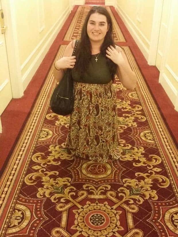 Funny Coincidences When People Blend Into Their Surroundings (27 photos)