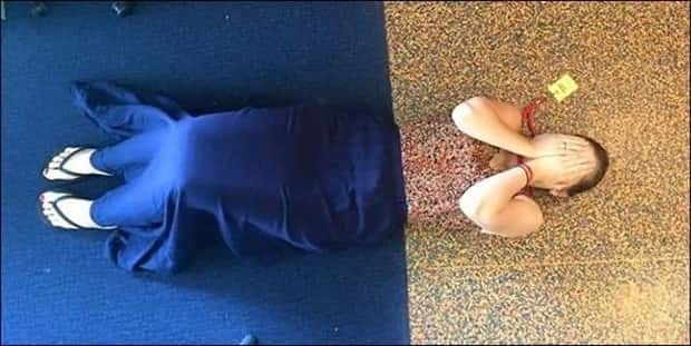 Funny Coincidences When People Blend Into Their Surroundings (27 photos)